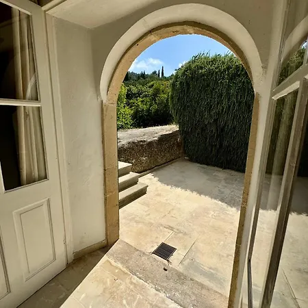 Charming For Nature Lovers In Theotoky Estate Vineyard And Olive Mill * Giannádes